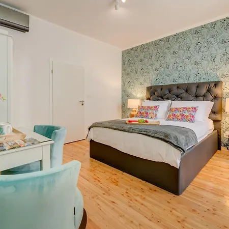 Deluxe Tramonto 4*