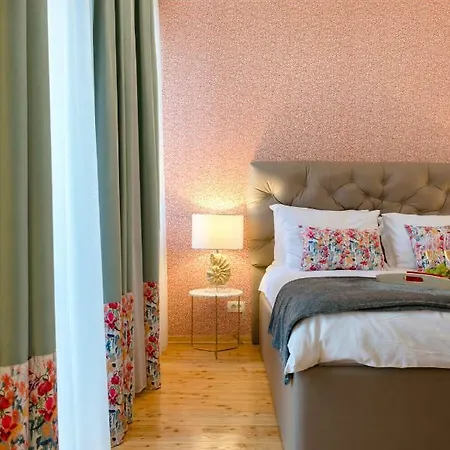 Guest house Deluxe Tramonto 4*