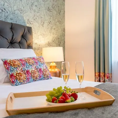 Guest house Deluxe Tramonto 4*