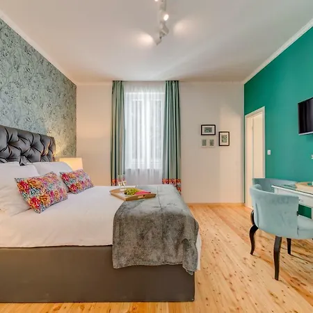 Guest house Deluxe Tramonto 4*